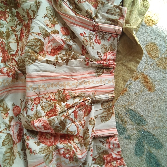 Vintage Floral Curtains / Drapes